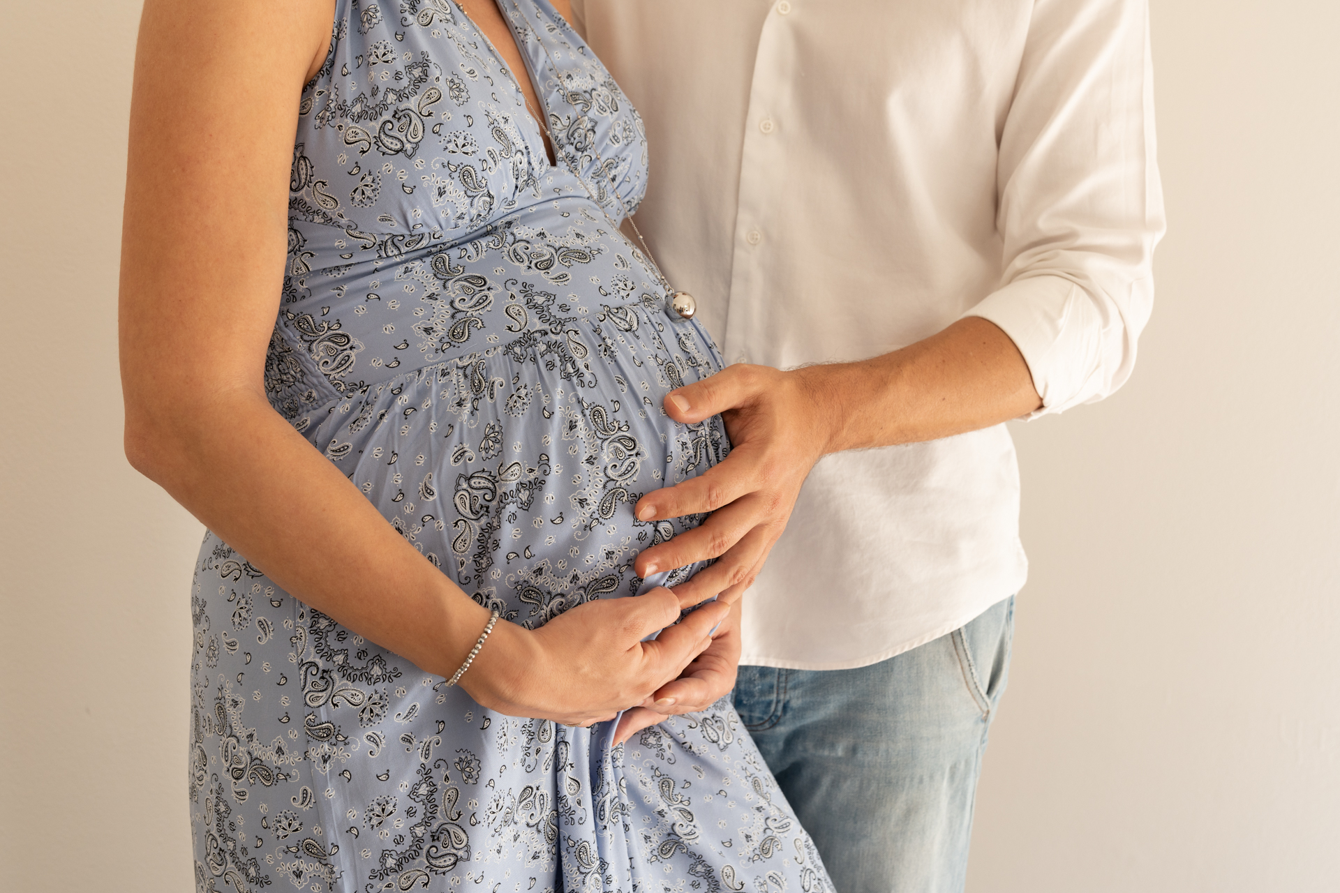 Servizio fotografico maternity a Trento realizzato da Giulia Broz, fotografa professionista